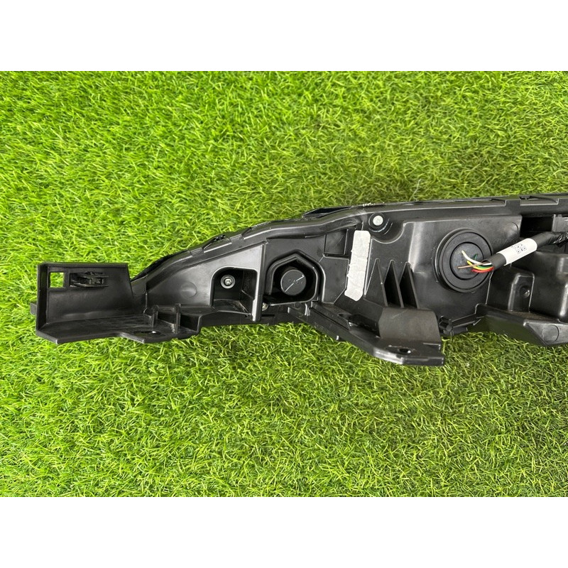 Фара (оптика) Nissan Rogue T33 2023 1.5 KR15DDT 261206RR0A