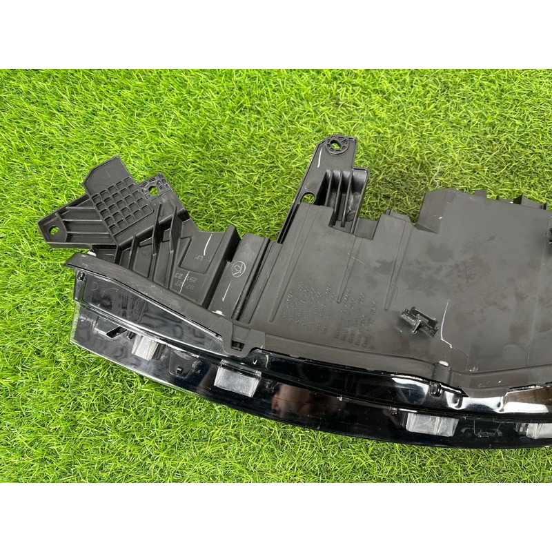 Фара (оптика) Nissan Rogue T33 2023 1.5 KR15DDT 261206RR0A