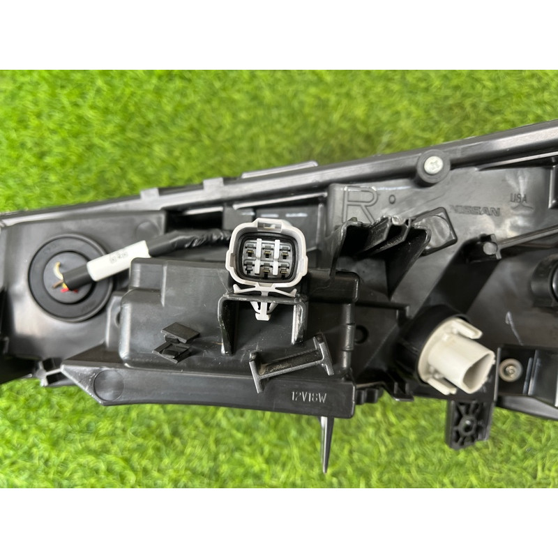 Фара (оптика) Nissan Rogue T33 2023 1.5 KR15DDT 261206RR0A