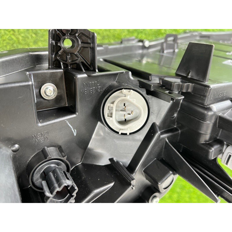 Фара (оптика) Nissan Rogue T33 2023 1.5 KR15DDT 261206RR0A