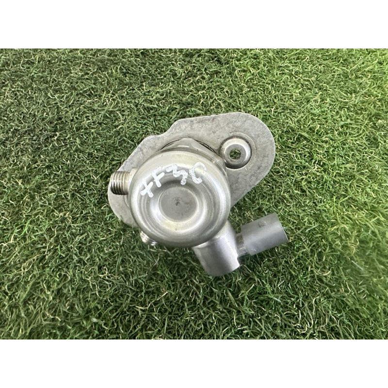 ТНВД (топливная система) BMW 3-series F30 2013 2.0 13518604229