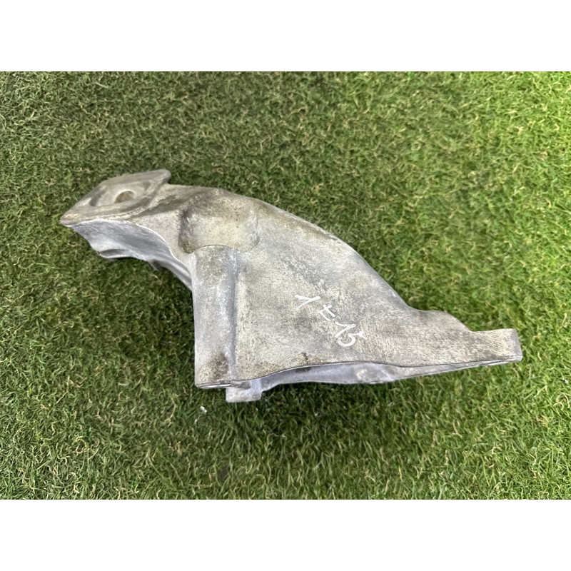 Кронштейн двигателя (кронштейны двигателя) BMW X5 F15 2015 4.4 22116882036