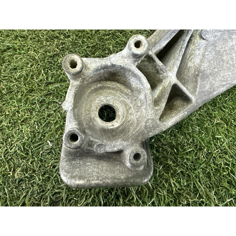 Кронштейн двигателя (кронштейны двигателя) BMW X5 F15 2015 4.4 22116882036