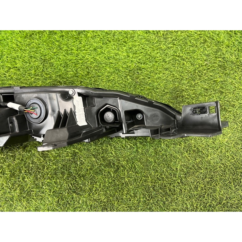 Фара (оптика) Nissan Rogue T33 2023 1.5 KR15DDT 261256RR0A