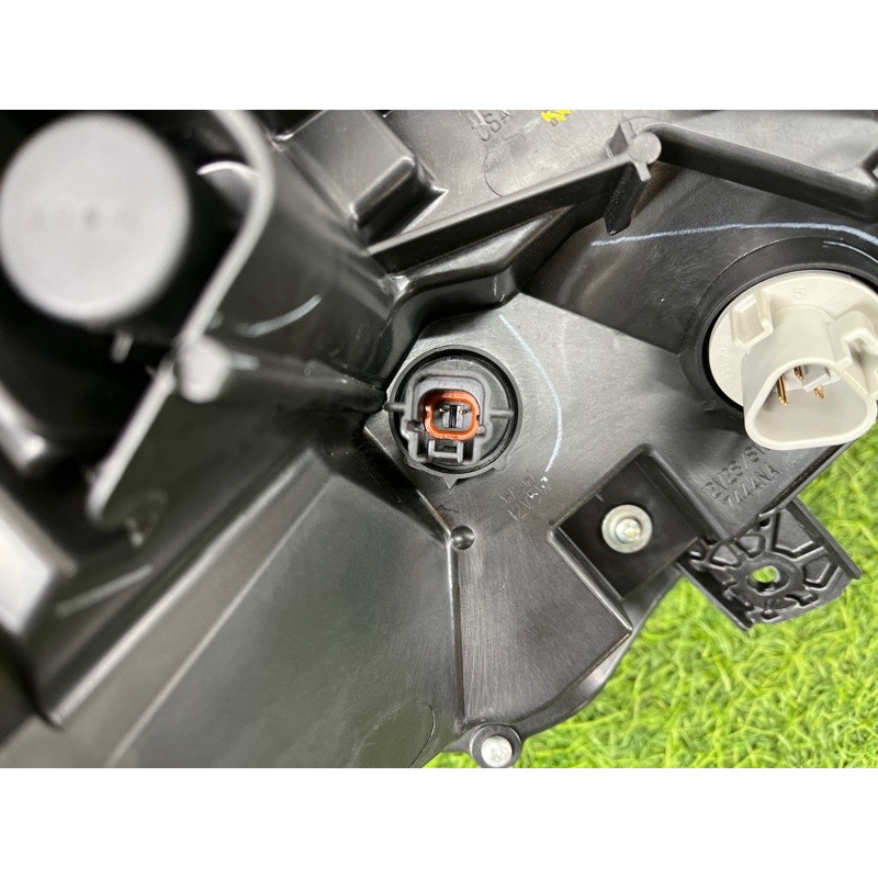 Фара (оптика) Nissan Rogue T33 2023 1.5 KR15DDT 261256RR0A