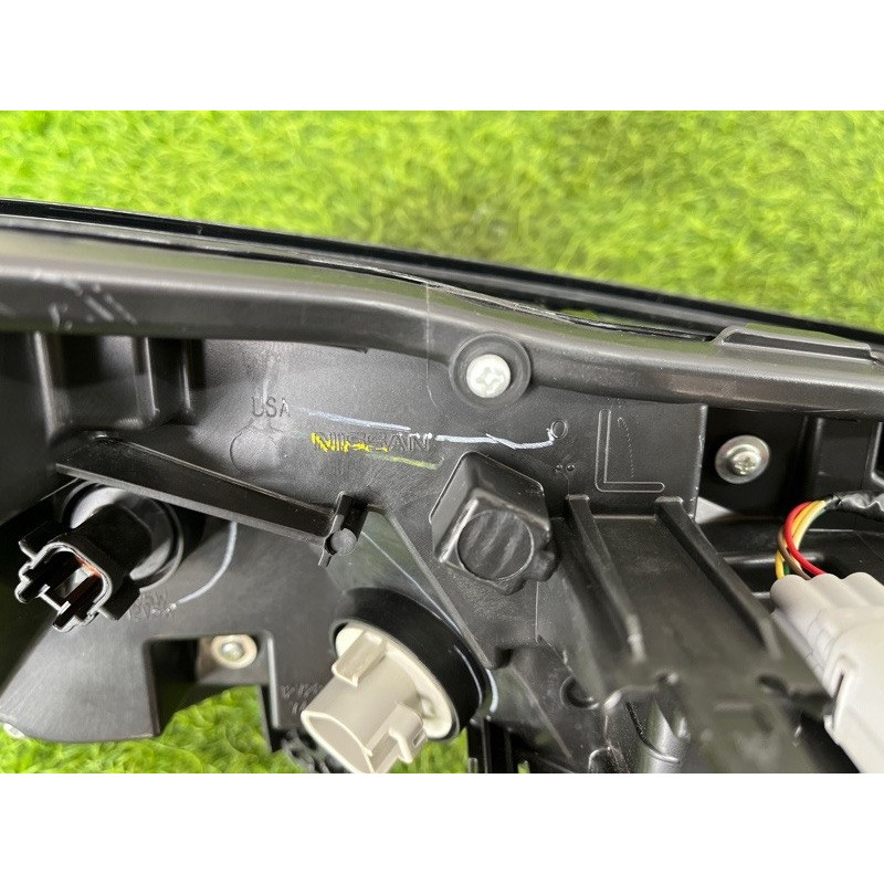 Фара (оптика) Nissan Rogue T33 2023 1.5 KR15DDT 261256RR0A