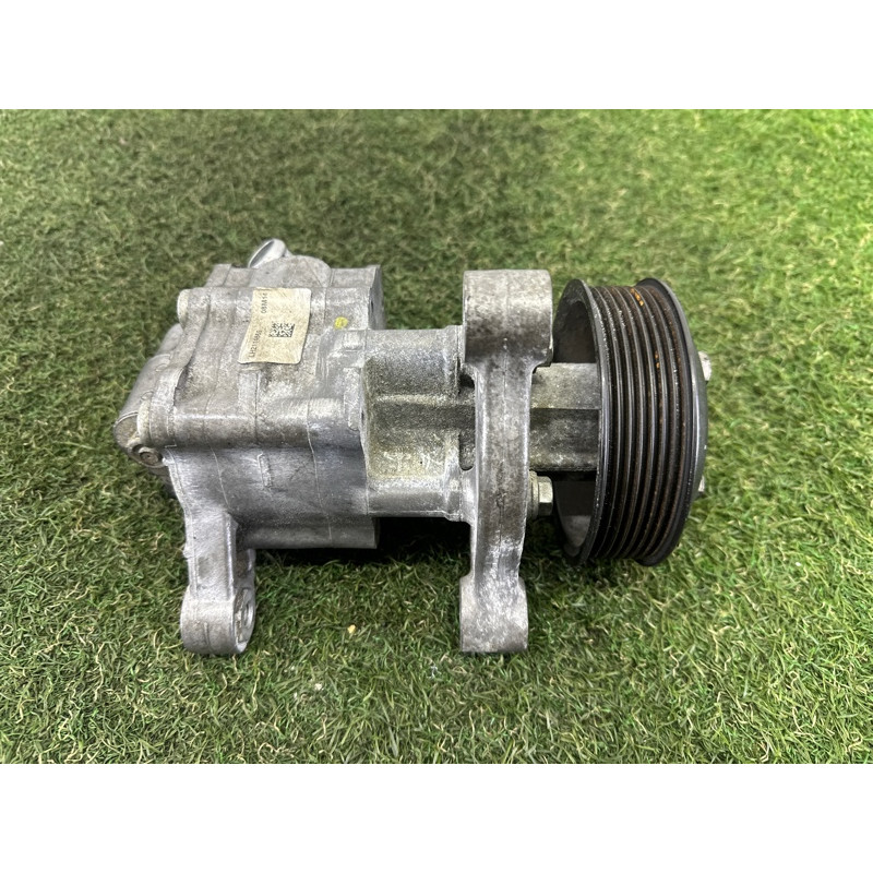 Насос гидроусилителя руля (рулевое управление) BMW X5 F15 2015 4.4 32416796457