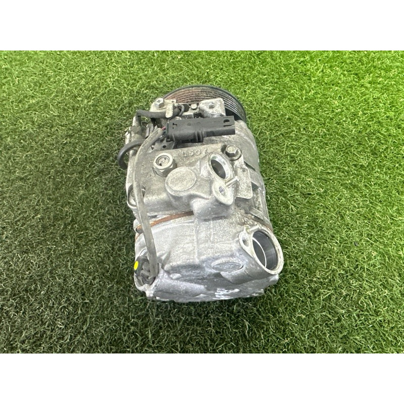 Компрессор кондиционера (отопление и кондиционирование) BMW 3-series F30 2015 2.0 64529330825