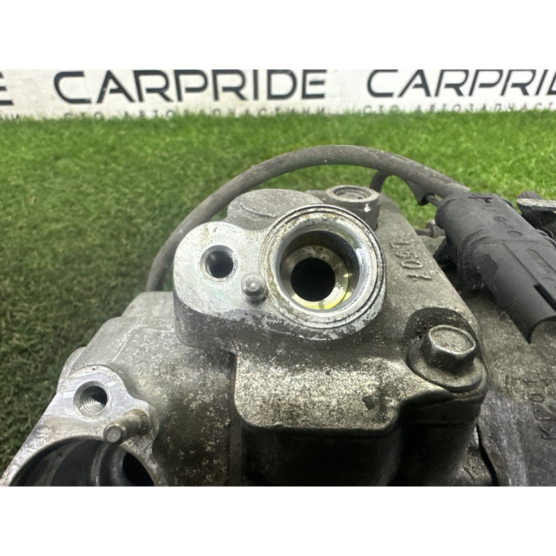 Компрессор кондиционера (отопление и кондиционирование) BMW 3-series F30 2015 2.0 64529330825