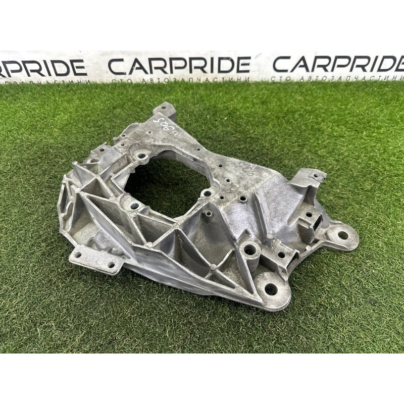 Траверса (трансмиссия) AUDI Q5 8R 2012 3.2 4H0399263L