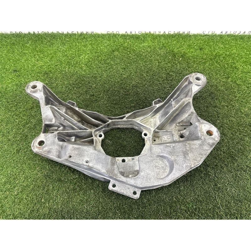 Траверса (трансмиссия) AUDI Q5 8R 2012 3.2 4H0399263L