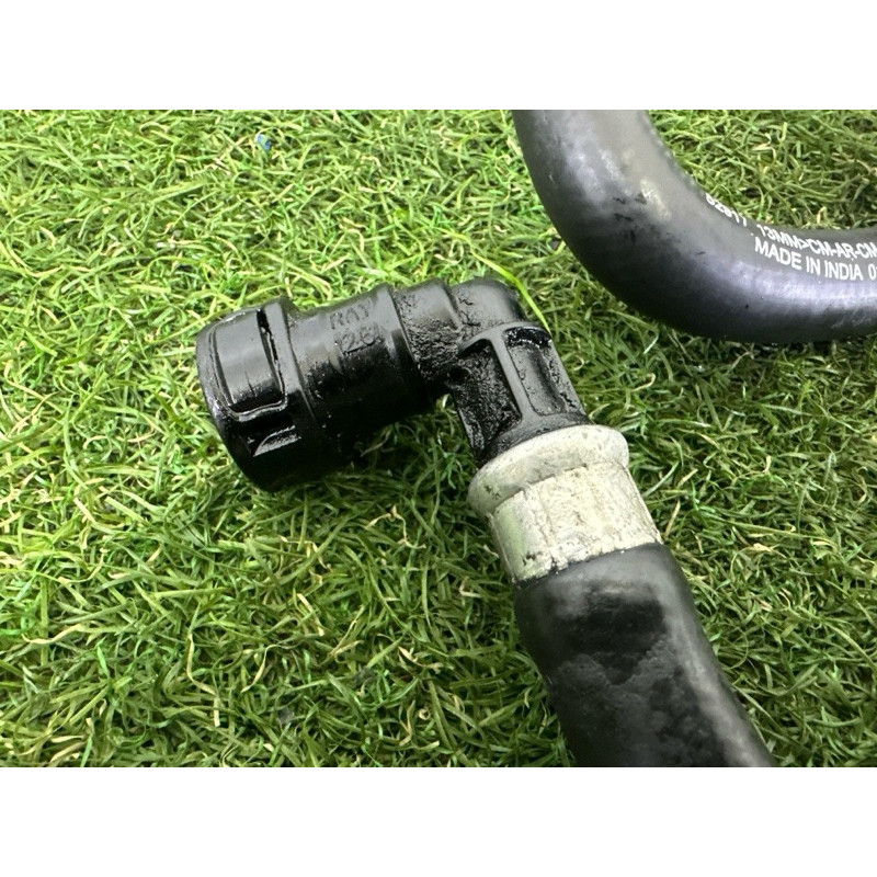 Трубка охлаждения акпп (система охлаждения) LAND ROVER Range Rover L405 2016 5.0 LR035552