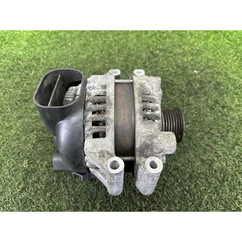 Генератор (электрика) BMW X5 F15 2015 4.4 12317606628