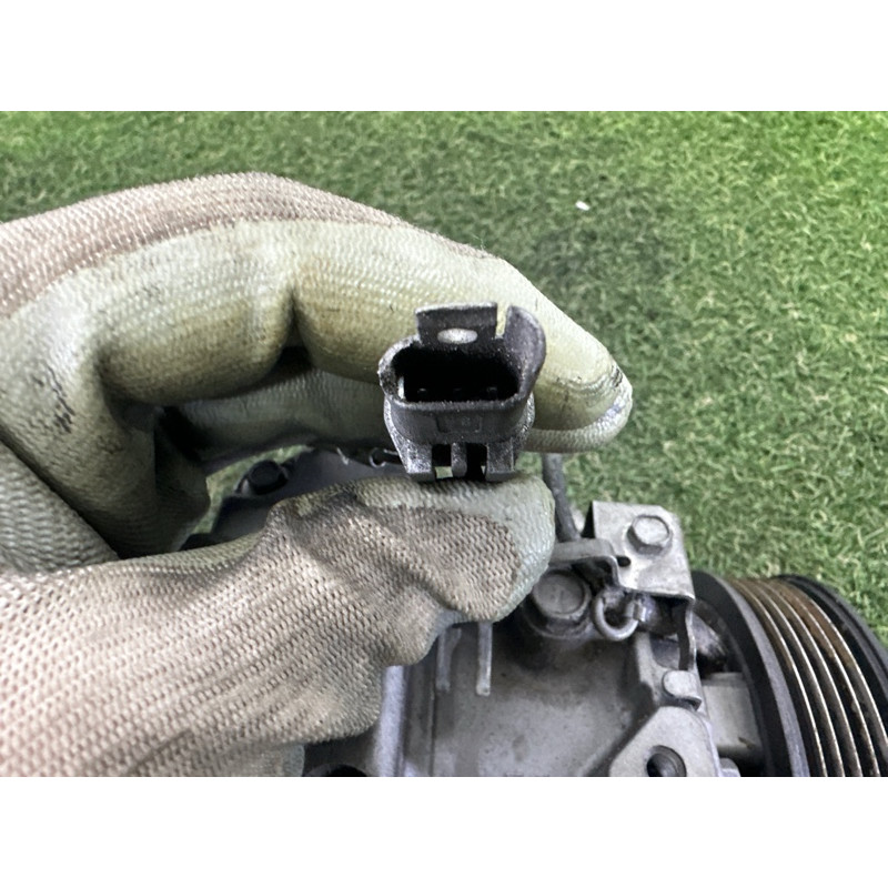 Компрессор кондиционера (отопление и кондиционирование) BMW 3-series F30 2013 2.0 64529399059