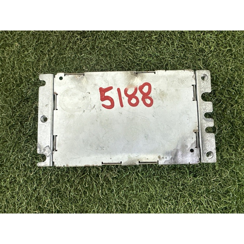 Блок радиоприемника (электрика / блоки управления) LAND ROVER RANGE ROVER Sport L494 2016 3.0 Diesel LR085469