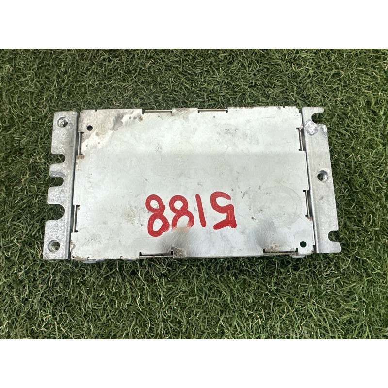 Блок радиоприемника (электрика / блоки управления) LAND ROVER RANGE ROVER Sport L494 2016 3.0 Diesel LR085469