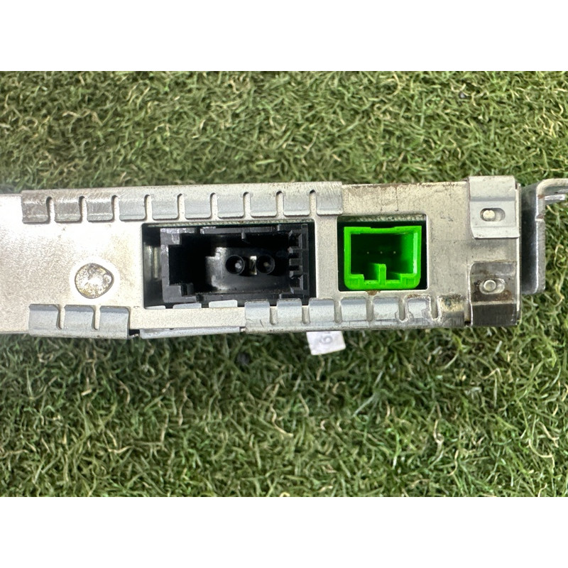 Блок радиоприемника (электрика / блоки управления) LAND ROVER RANGE ROVER Sport L494 2016 3.0 Diesel LR085469