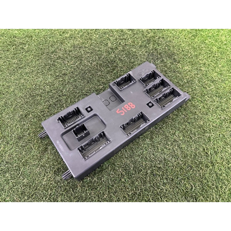 Модуль BCM (электрика / блоки управления) LAND ROVER RANGE ROVER Sport L494 2016 3.0 Diesel LR079621