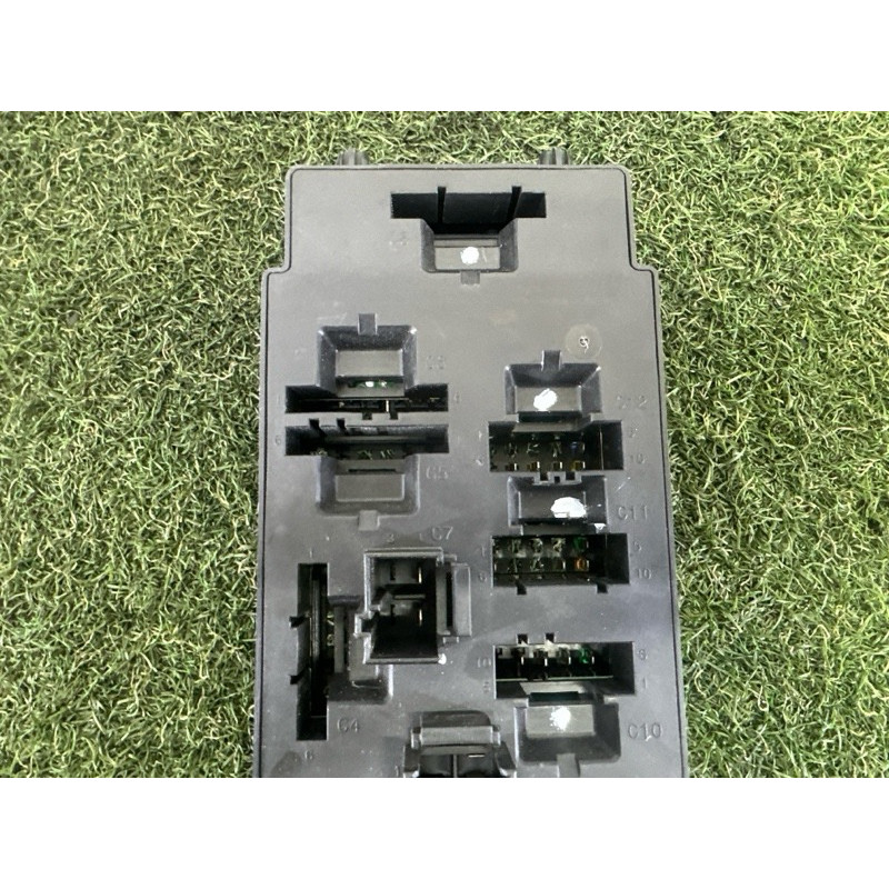 Блок предохранителей (электрика) LAND ROVER RANGE ROVER Sport L494 2016 3.0 Diesel LR085480