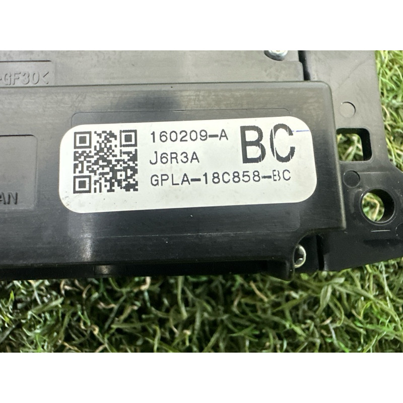 Информационный дисплей (электрика) LAND ROVER RANGE ROVER Sport L494 2016 3.0 Diesel LR070393