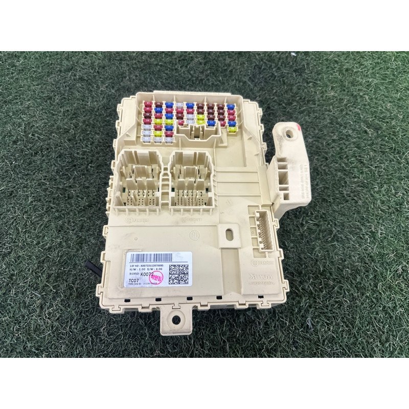 Блок предохранителей (электрика) KIA Soul 3 2022 2.0 91950K0072