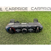 Панель управления климат-контролем