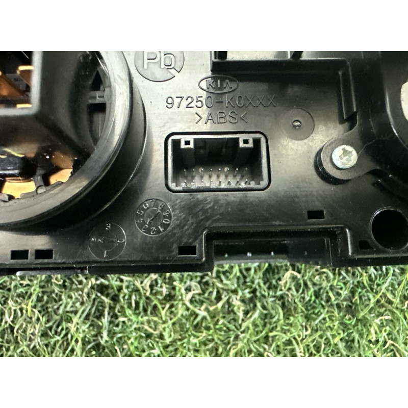 Панель управления климат-контролем (электрика / блоки управления) KIA Soul 3 2022 2.0 97250K0650WK