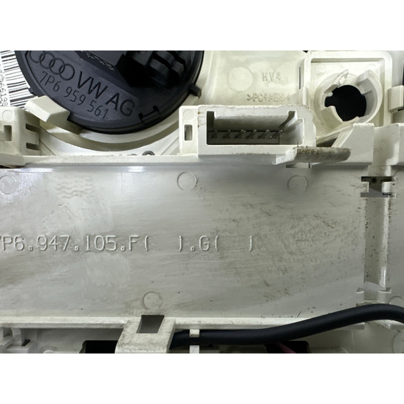 Салонний світильник (салон) Volkswagen Touareg NF 2012 3.0 Hybrid CGFA 7P6947105F2EN