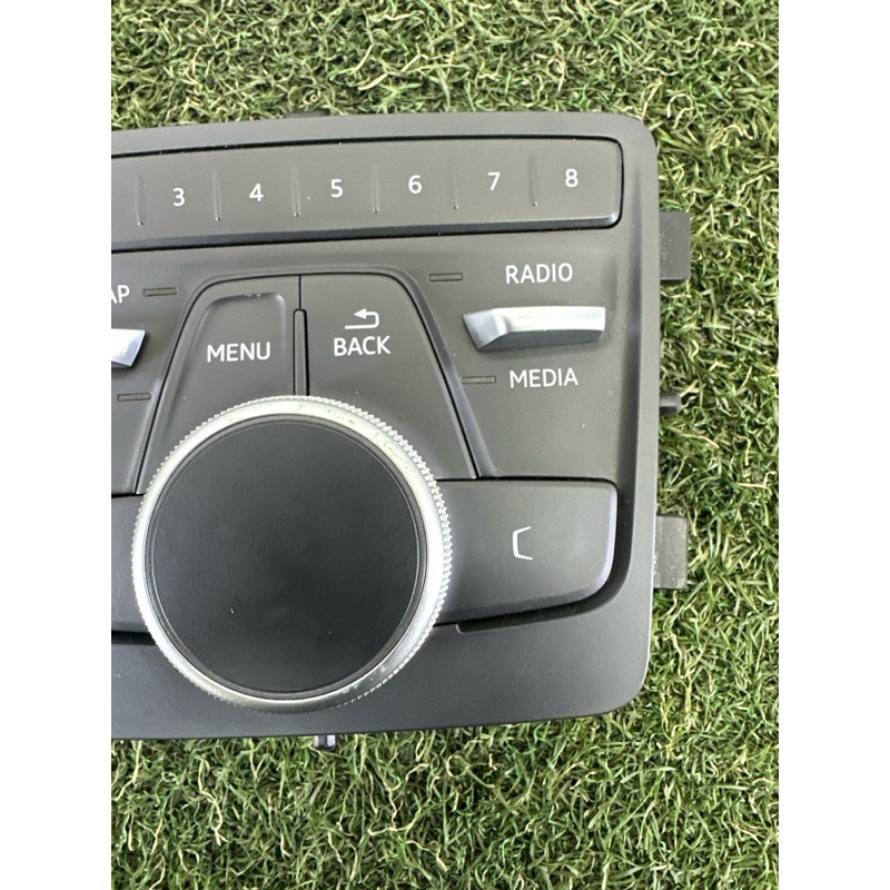 Панель управления мультимедиа (электрика / блоки управления) AUDI A4 B9 2018 2.0 DBPA 8W0919614N