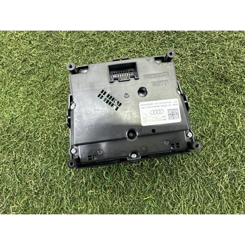 Панель управления мультимедиа (электрика / блоки управления) AUDI A4 B9 2018 2.0 DBPA 8W0919614N