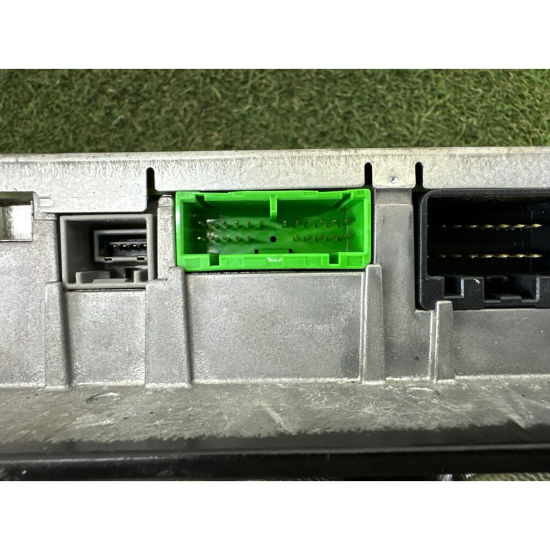 Усилитель звука (электрика) LAND ROVER RANGE ROVER Sport L494 2016 3.0 Diesel LR093599