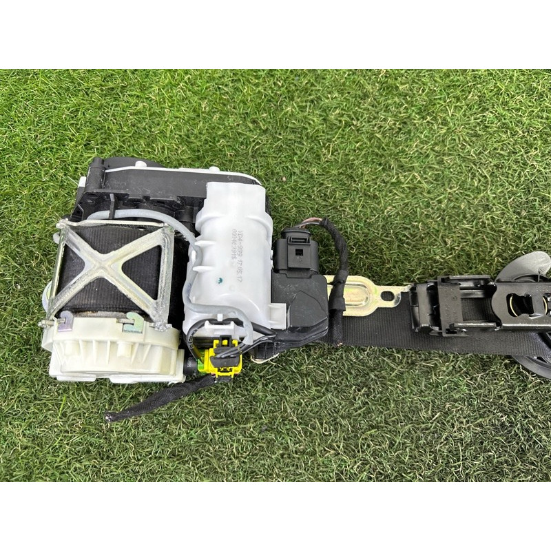 Ремень безопасности (airbag / безопасность) AUDI A3 8V 2016 1.8 CNSB 8V5857706MV04