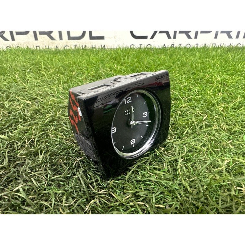 Часы (электрика) AUDI A8 D4 2011 4.2 CDRA 4H0919204G