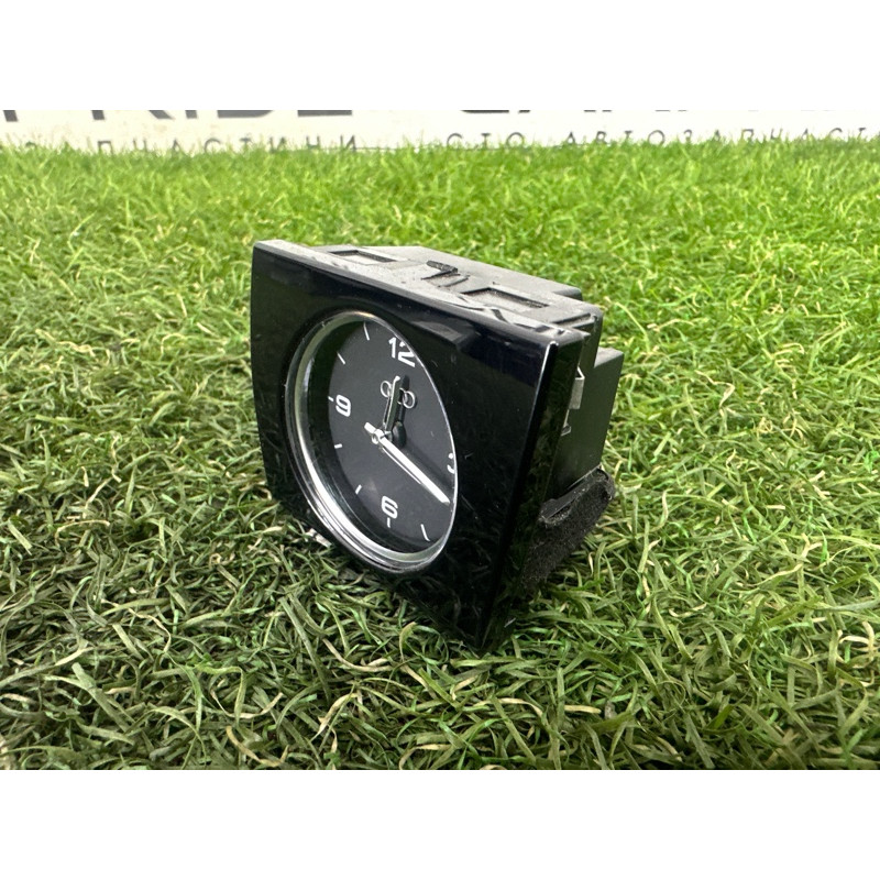 Часы (электрика) AUDI A8 D4 2011 4.2 CDRA 4H0919204G