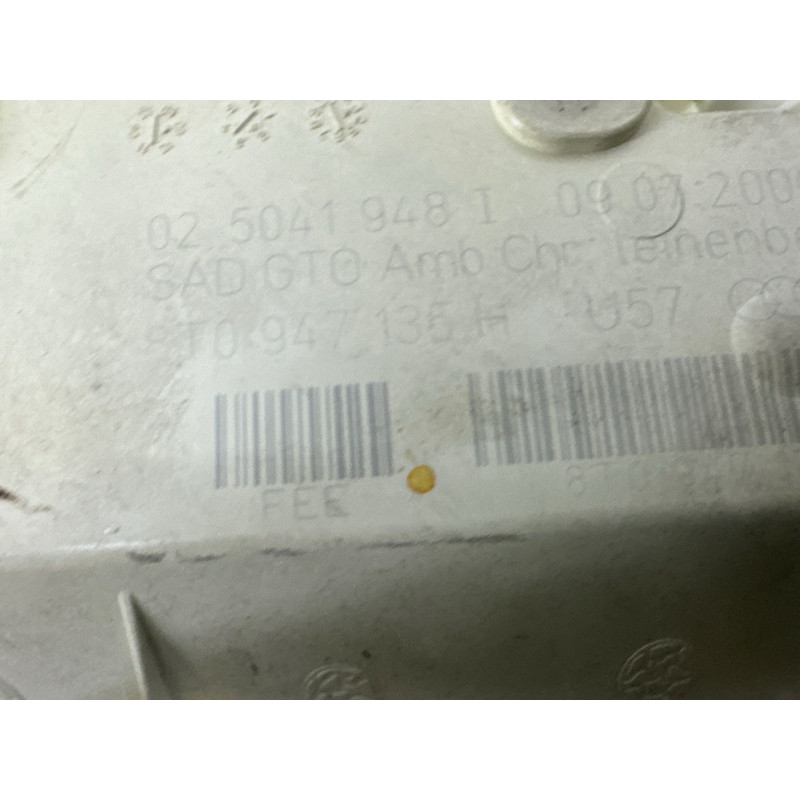 Плафон салона (салон) AUDI Q5 8R 2010 3.2 CALB 8T0947140U57
