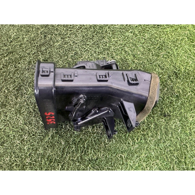 Дефлектор воздуховода (салон) AUDI A8 D4 2011 4.2 CDRA 4H1819354A