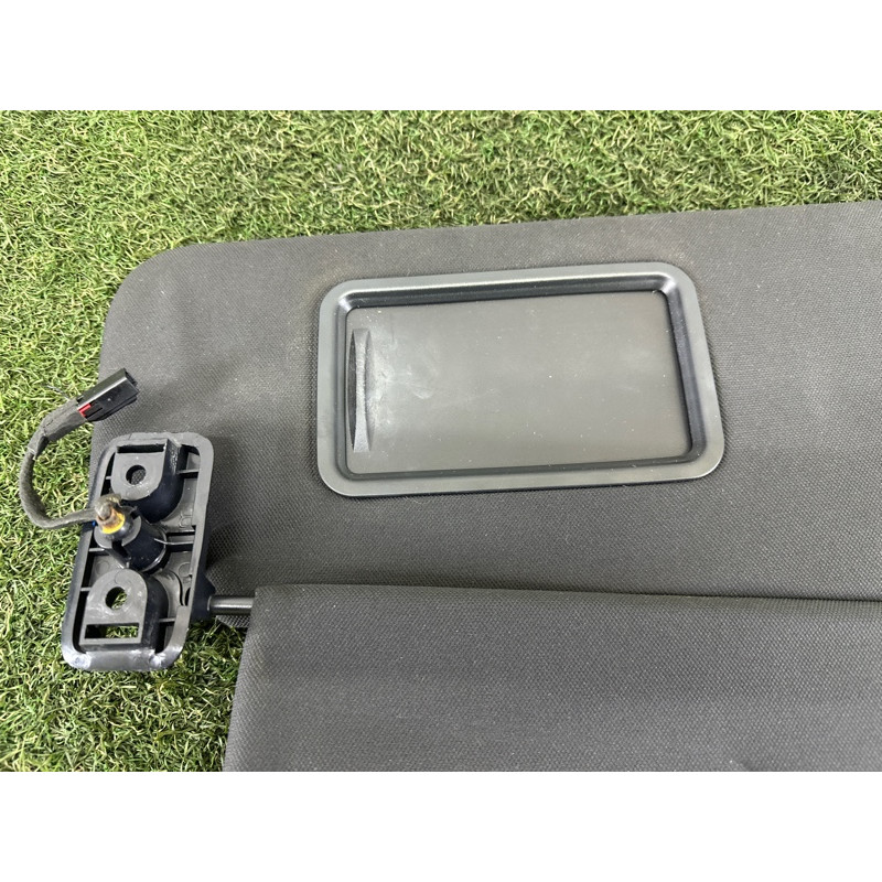 Козырек солнцезащитный (салон) LAND ROVER RANGE ROVER Sport L494 2016 3.0 Diesel LR040172