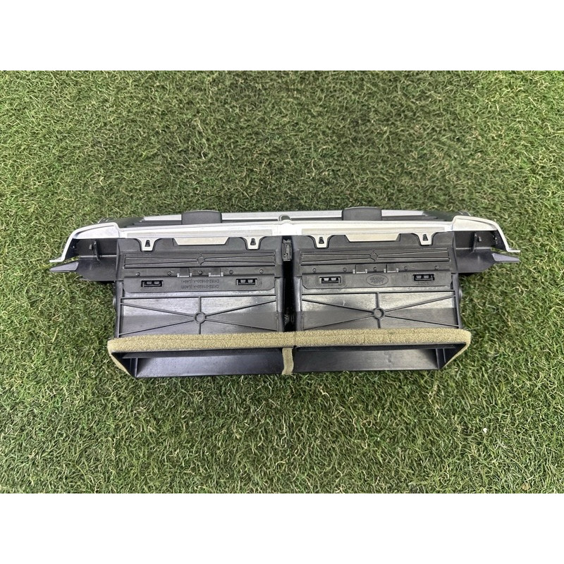 Воздуховод центральный (салон) LAND ROVER RANGE ROVER Sport L494 2016 3.0 Diesel LR044683