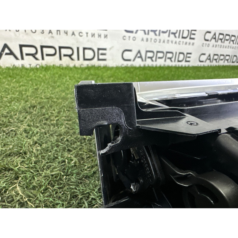 Воздуховод центральный (салон) LAND ROVER RANGE ROVER Sport L494 2016 3.0 Diesel LR044683