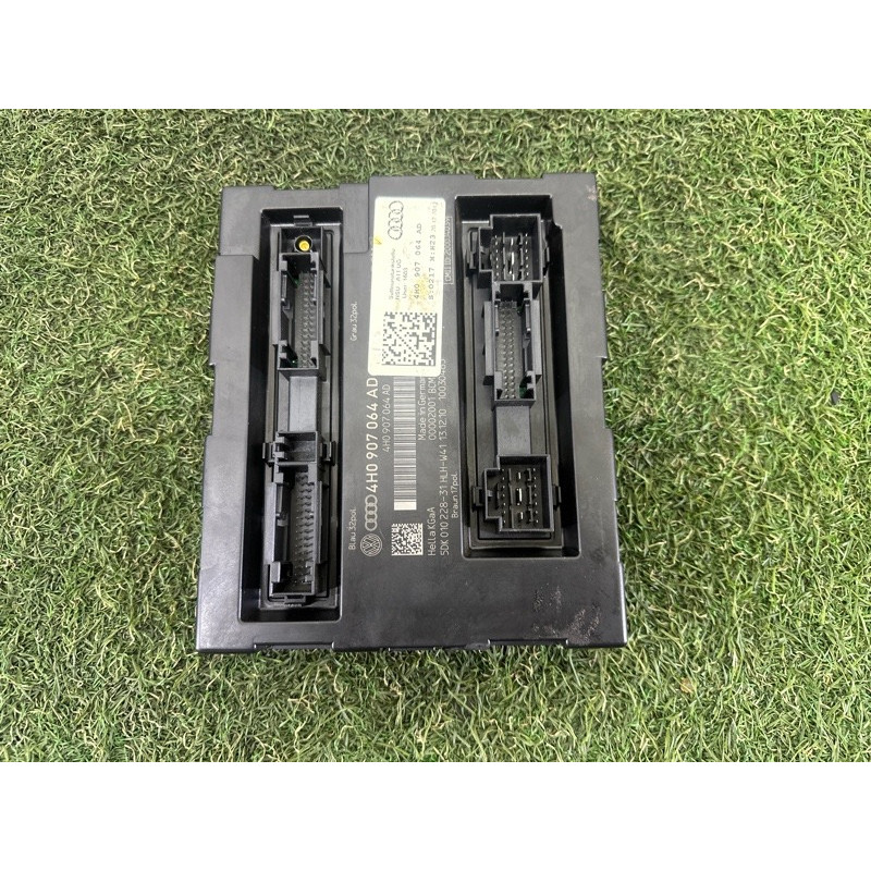 Блок комфорта (электрика / блоки управления) AUDI A8 D4 2011 4.2 CDRA 4H0907064AD