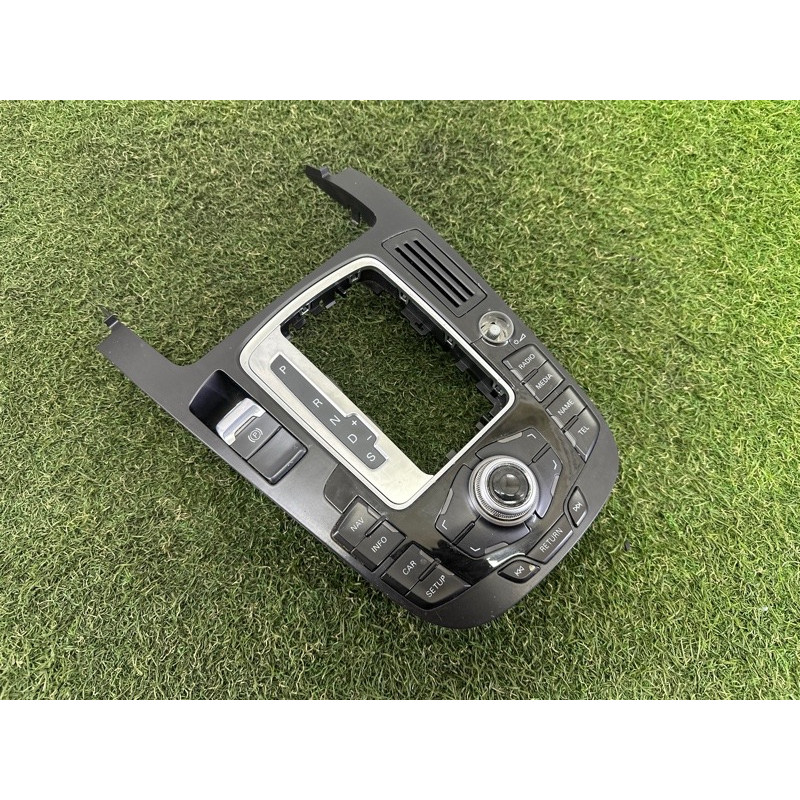 Панель управления мультимедиа (электрика / блоки управления) AUDI Q5 8R 2010 3.2 CALB 8T0919609FWFX