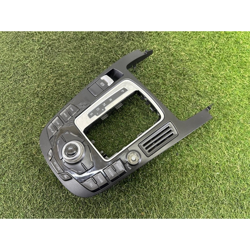 Панель управления мультимедиа (электрика / блоки управления) AUDI Q5 8R 2010 3.2 CALB 8T0919609FWFX