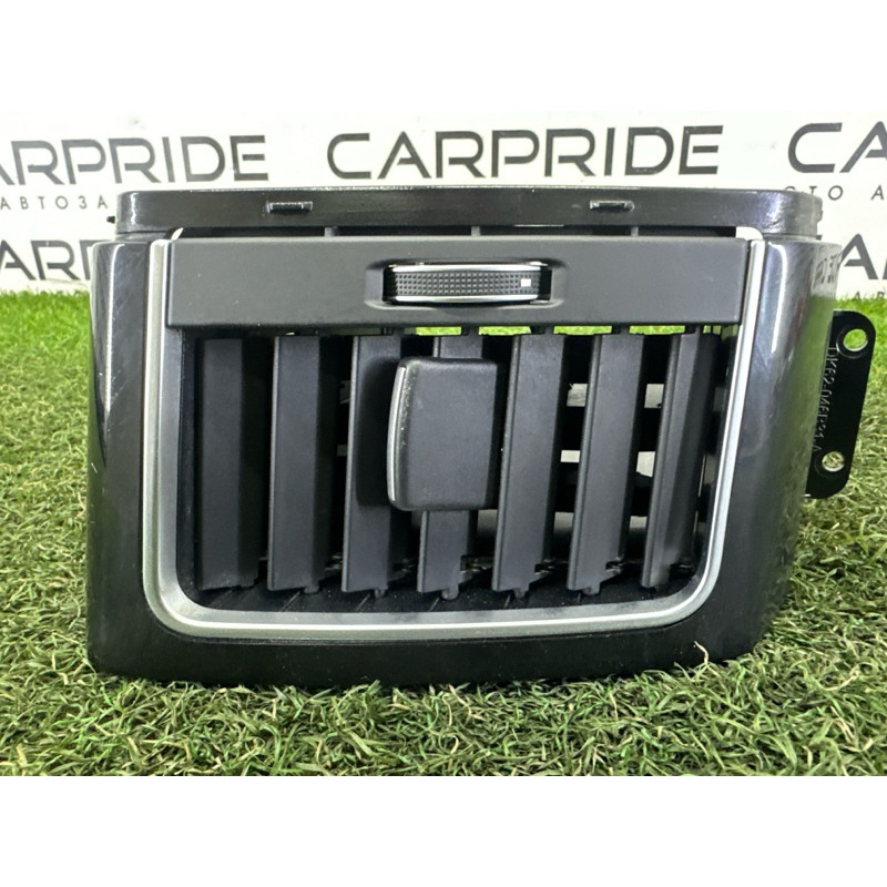 Дефлектор воздуховода (салон) LAND ROVER RANGE ROVER Sport L494 2016 3.0 Diesel LR084736