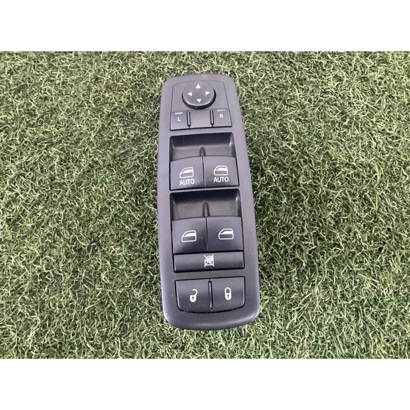 Блок кнопок стеклоподъемников (электрика / кнопки) Jeep Grand Cherokee WK2 2018 3.6 68319802AA