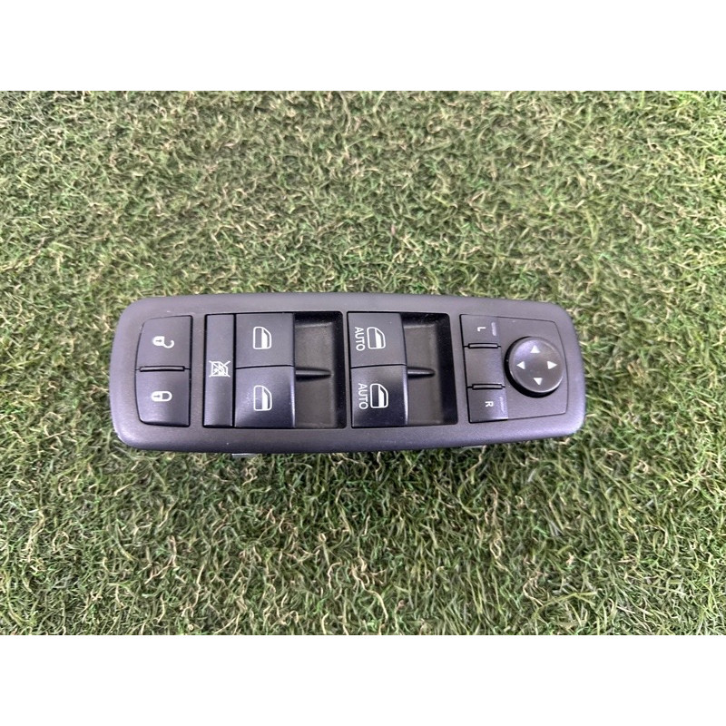 Блок кнопок стеклоподъемников (электрика / кнопки) Jeep Grand Cherokee WK2 2018 3.6 68319802AA