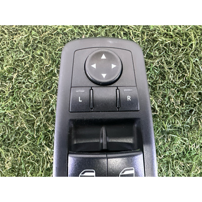 Блок кнопок стеклоподъемников (электрика / кнопки) Jeep Grand Cherokee WK2 2018 3.6 68319802AA