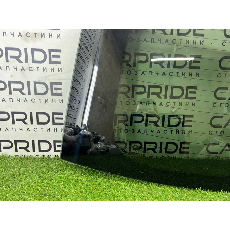 Стекло крышки багажника (стекла и зеркала) Jeep Grand Cherokee WK2 2014 3.0 Diesel 68211614AA