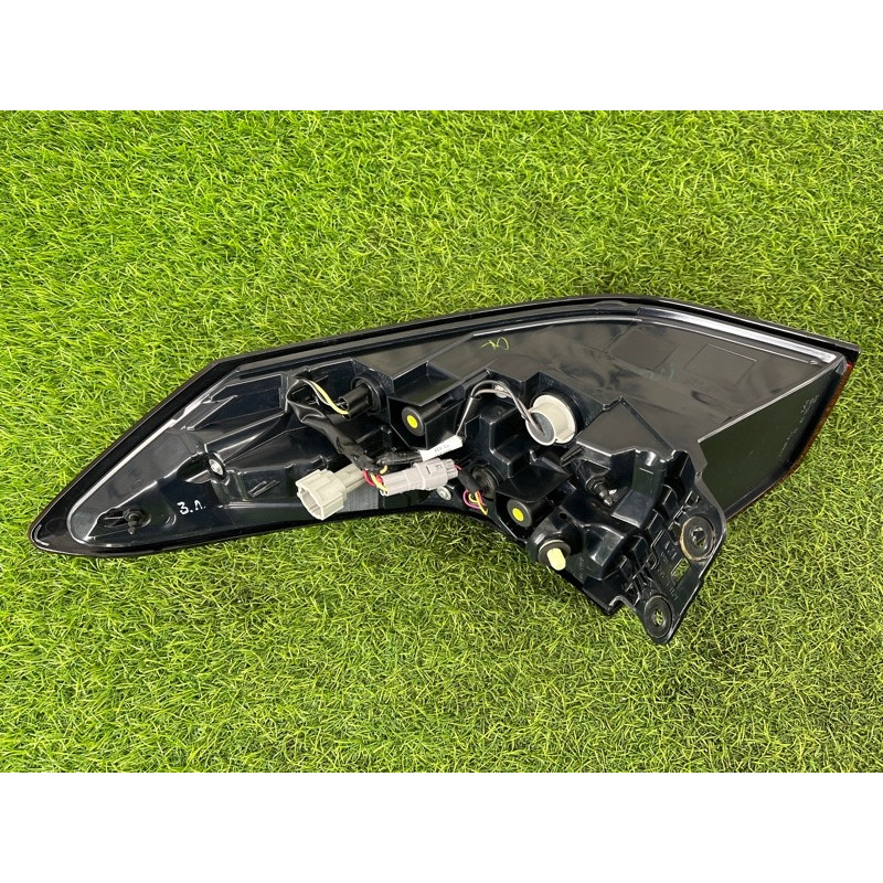 Задний фонарь (оптика) Nissan Rogue T33 2023 1.5 KR15DDT 265556RR0C