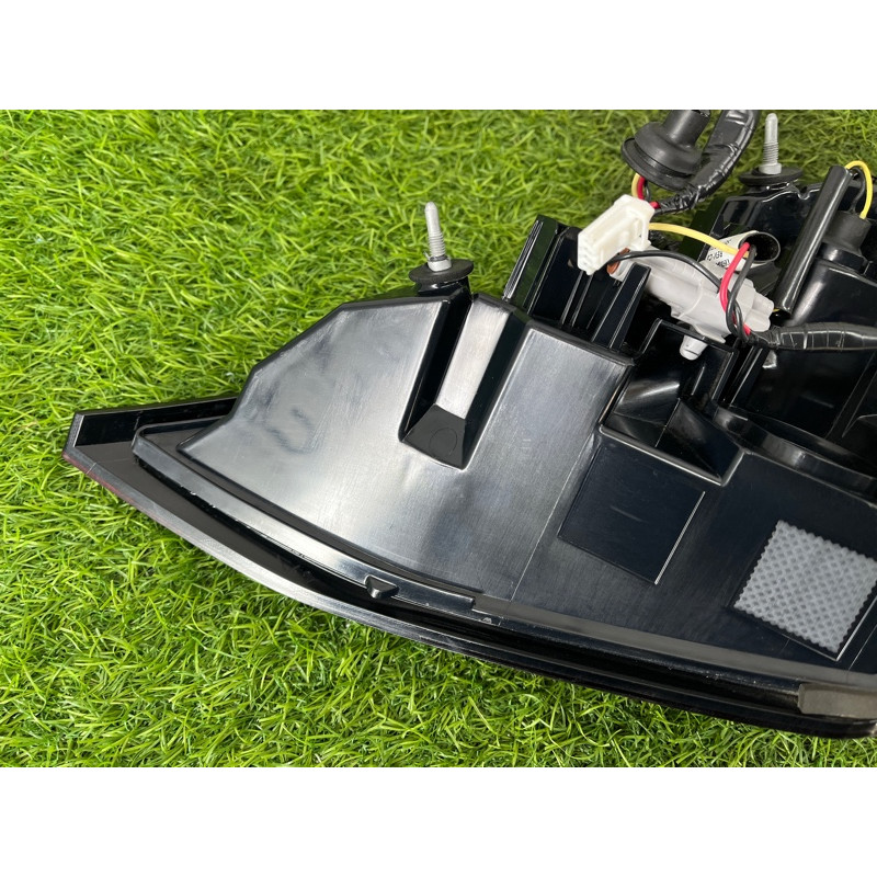 Задний фонарь (оптика) Nissan Rogue T33 2023 1.5 KR15DDT 265556RR1A