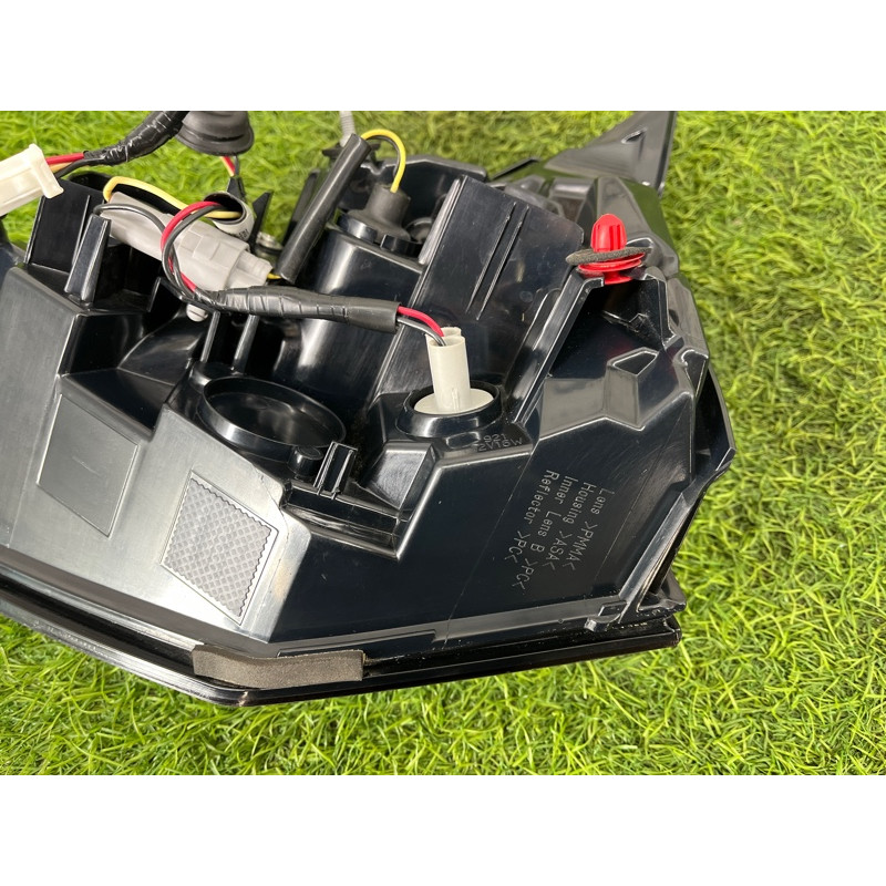 Задний фонарь (оптика) Nissan Rogue T33 2023 1.5 KR15DDT 265556RR1A